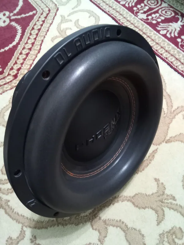 Продаётся буфер Black bass 12, rms 700 watt max 1400
