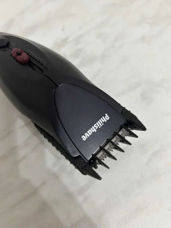 Машинка для стрижки волос | Триммер Philips C242 (продаю на запчасти) — фото 5