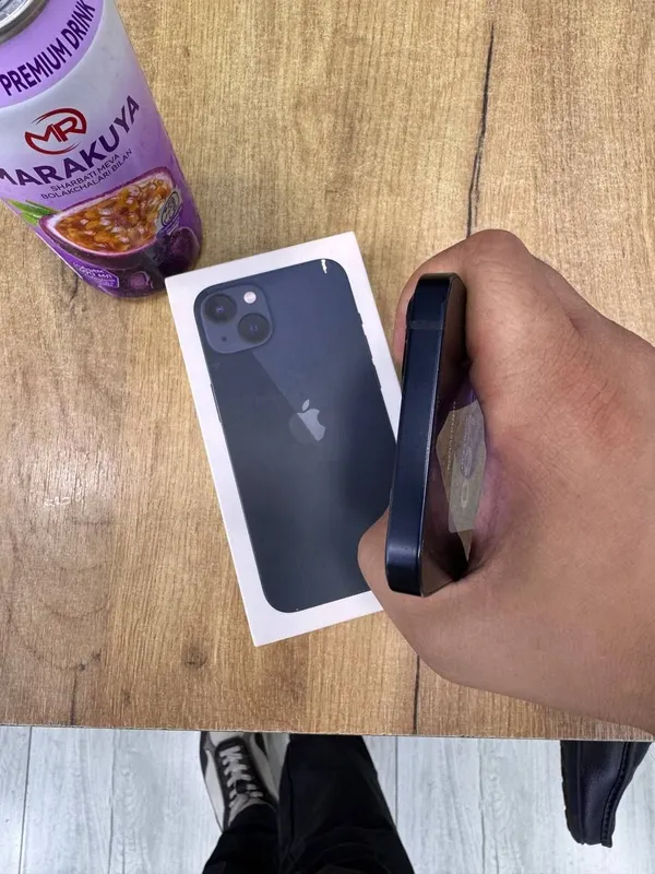 APPLE IPHONE 13 LL/A (America region) 5