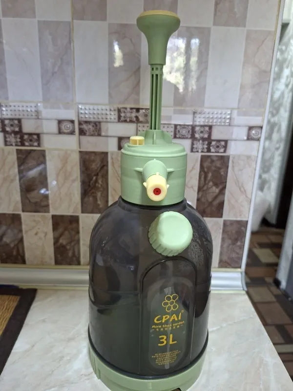 Садовый опрыскиватель — фото 1