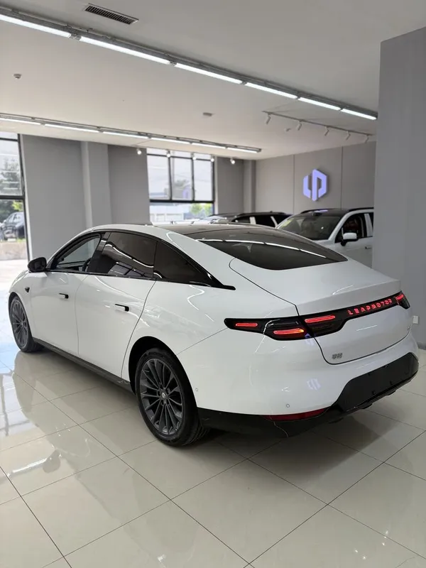 Leapmotor C01 625KM Elektr 2026 Premium Dop opsiya Resatayling Full — фото 1