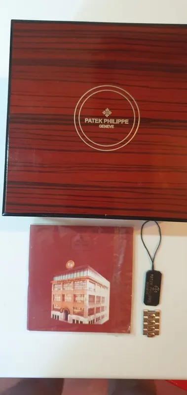 Коробка от часов PATEK PHILIPPE 2 Коробка от часов PATEK PHILIPPE 2