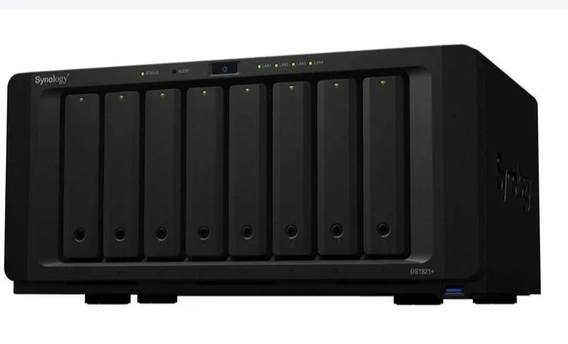 QNAP NAS Synology DS1621+ Сетевое хранилище
