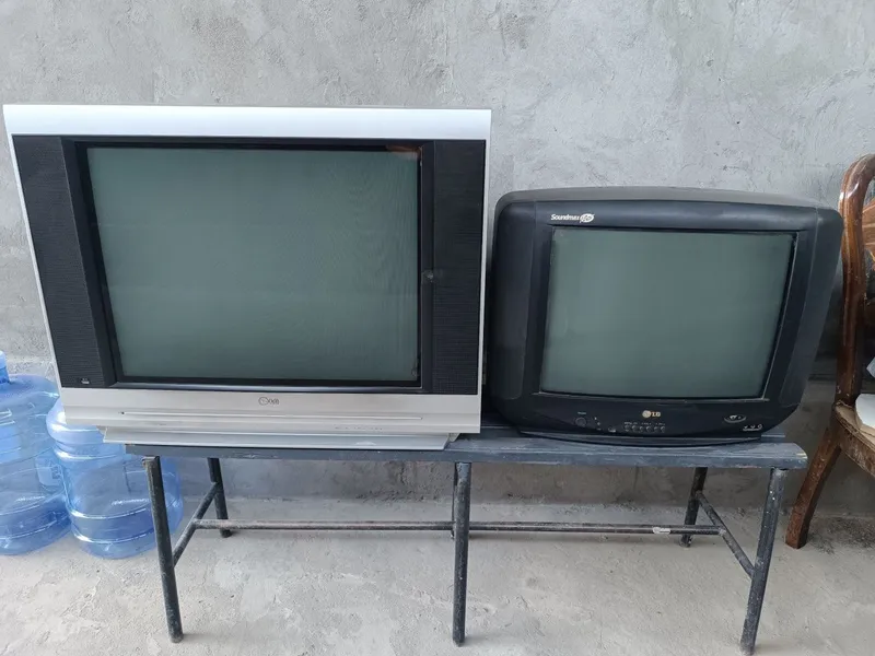 LG TELEVIZOR 72va21 diaganal, Tunner Uzdigatal, Panasonic mafon. 1 LG TELEVIZOR 72va21 diaganal, Tunner Uzdigatal, Panasonic mafon. 1