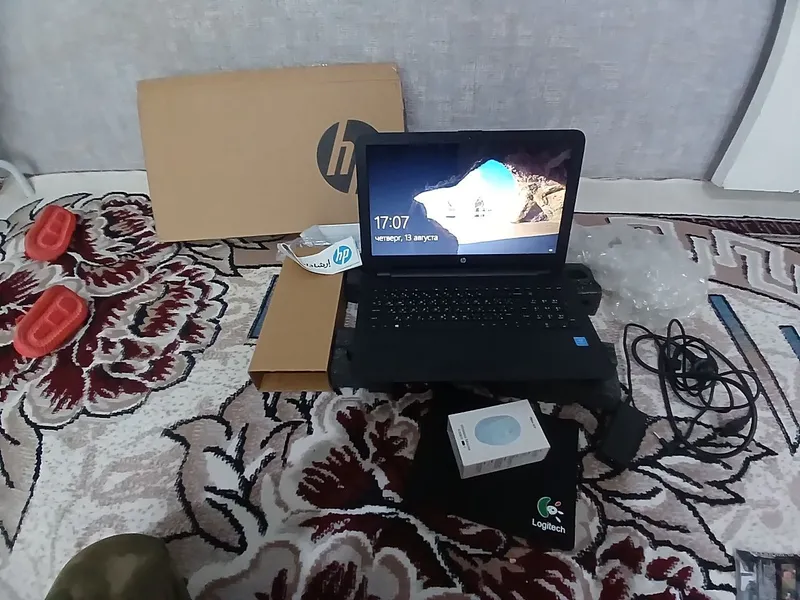 Nootbook hp deyarli yani 3 Nootbook hp deyarli yani 3