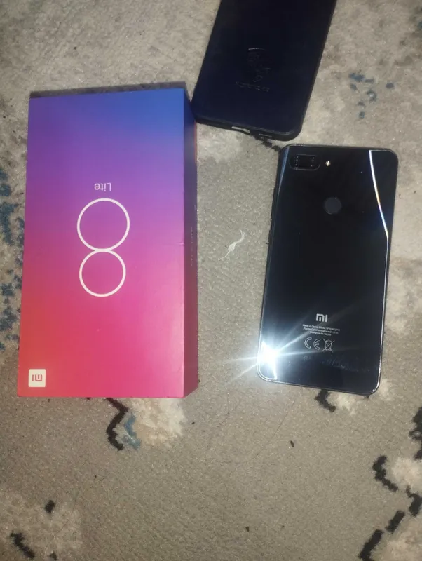 Xiaomi mi 8 lite 4/64 1