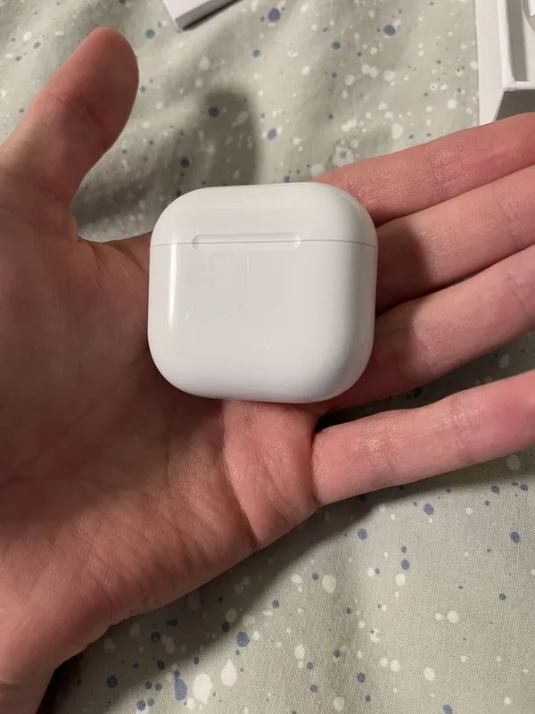 AirPods 4 original 100% ideal holatda AQSHdan 4 AirPods 4 original 100% ideal holatda AQSHdan 4