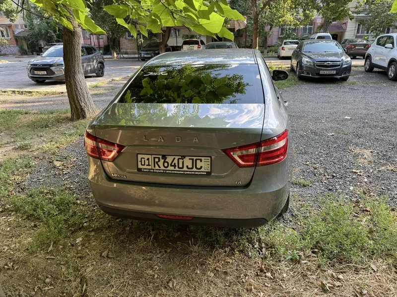 LADA Vesta 1.8 AMT Luxe Multimedia | 2019 5 LADA Vesta 1.8 AMT Luxe Multimedia | 2019 5