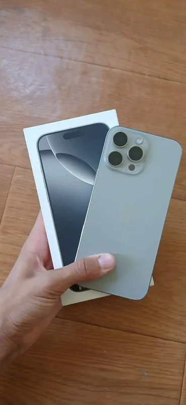 iPhone 16 pro max 1 iPhone 16 pro max 1