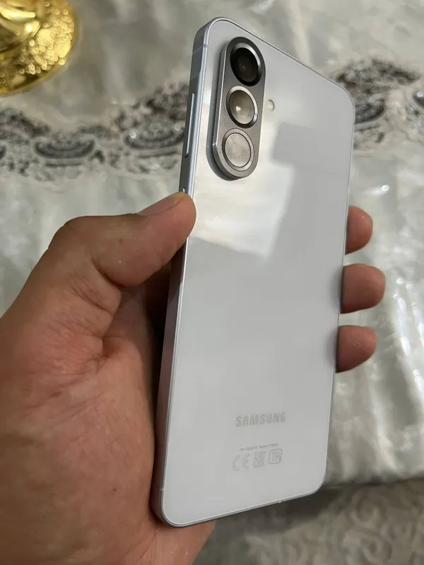 Samsung Galaxy a56 yangi bir oy ishlatilgan 3