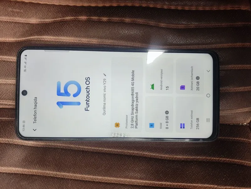 Vivo y29 holati yangi Komplekt hamma narsai joyida Narx 2.500 kelish