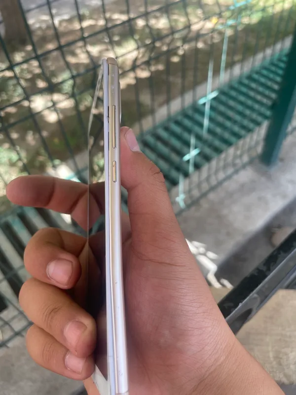 Redmi not 5. 4/64Gb xolati òrtacha 200 ming 3 Redmi not 5. 4/64Gb xolati òrtacha 200 ming 3