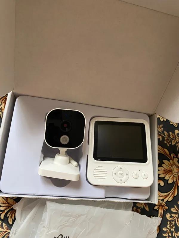Baby Monitor, chaqaloqlar uchun simli monitor, kuzatish uchun. Baby Monitor, chaqaloqlar uchun simli monitor, kuzatish uchun.