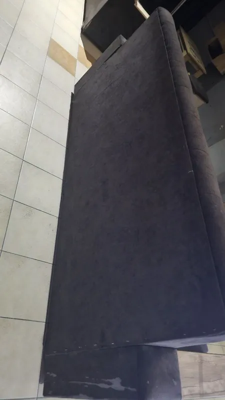 12ta divan bor kichkinasi 800ming kattasi 1million dan 3