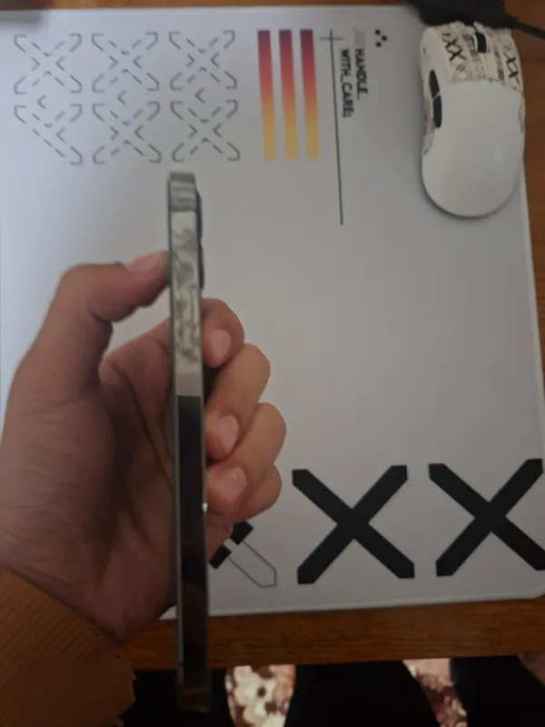 Телефон iPhone 12 Pro 6 Телефон iPhone 12 Pro 6