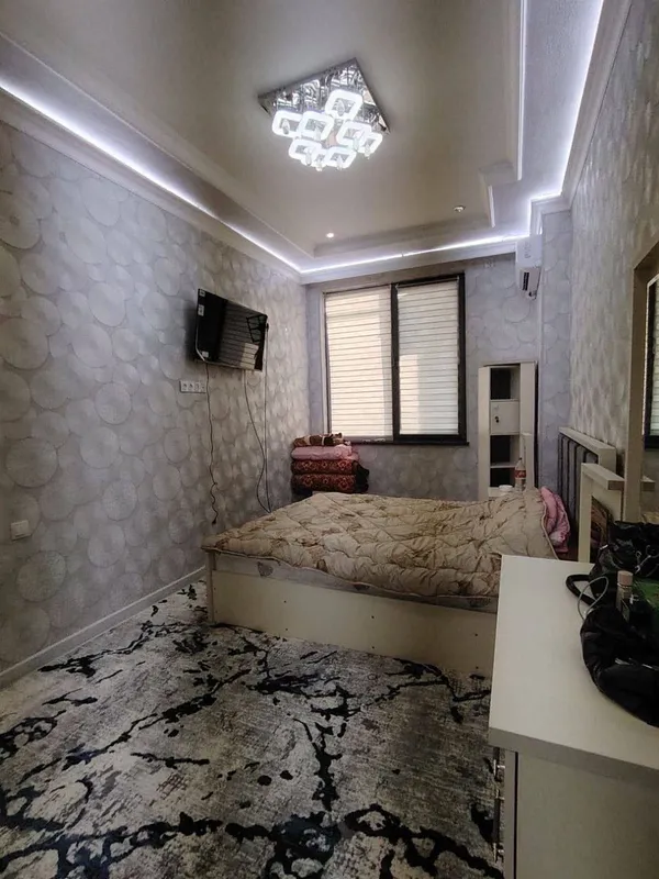 Sebzor 2 xona 3 xona qilingan bez makler 400$ Sebzor 2 xona 3 xona qilingan bez makler 400$