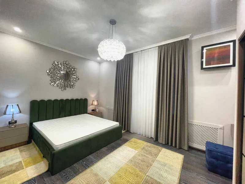 Продажа 2-комн. кв. 65 м², Мирабадский 4