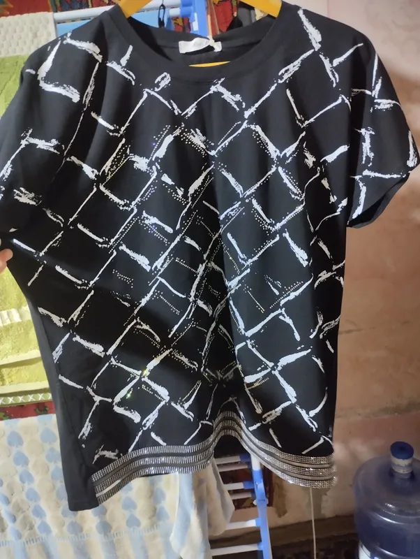 продам женскую футболку 2
