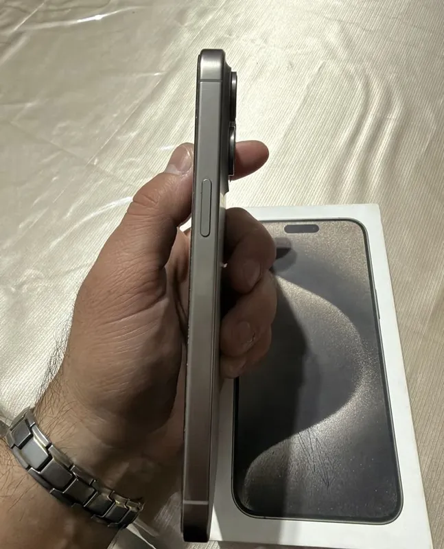 15 Pro Max 256, состояние хорошее 2 15 Pro Max 256, состояние хорошее 2