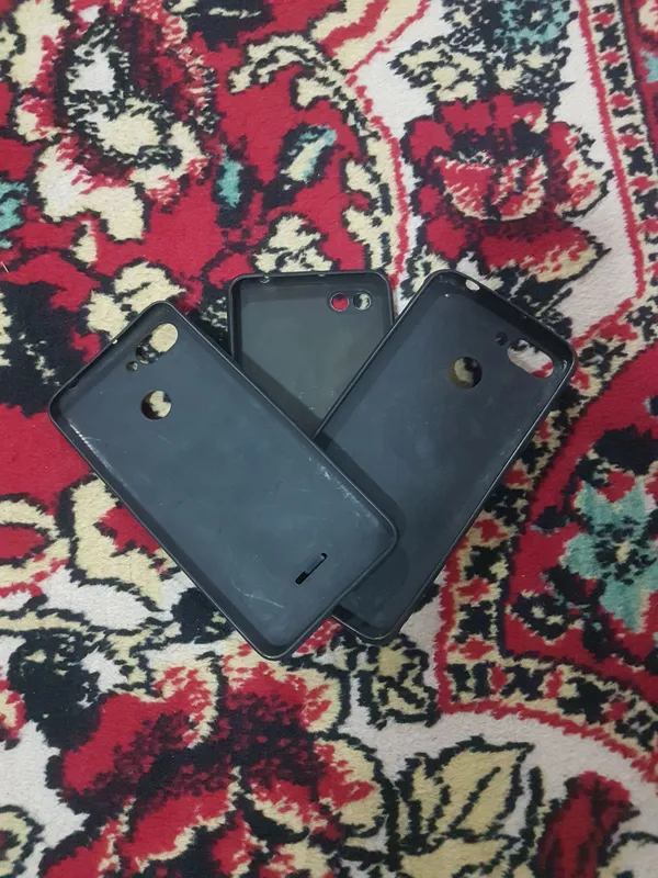 Redmi 6 uchun chexollar to'plami 1 Redmi 6 uchun chexollar to'plami 1