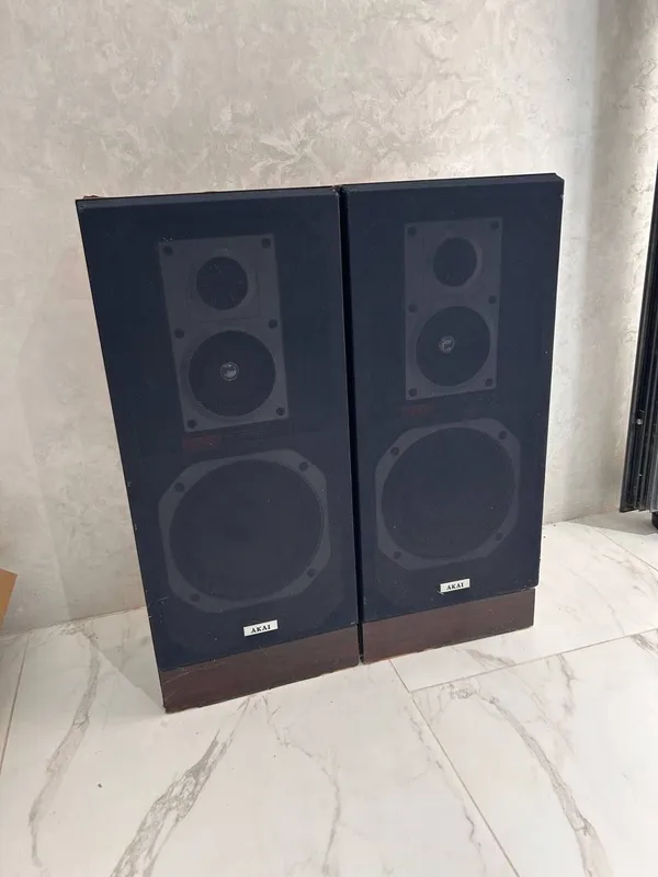 Напольные колонки AKAI + Усилитель ЛОРТА 50У-202С