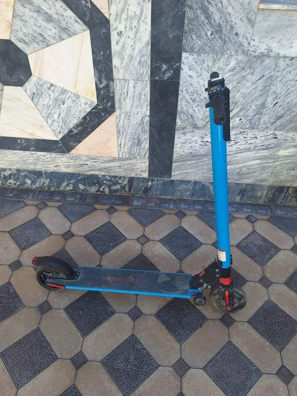 Продаю e-scooter
