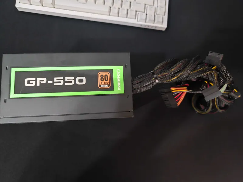 Blok pitaniya Gamemax GP 550 80 Plus Bronze — фото 2