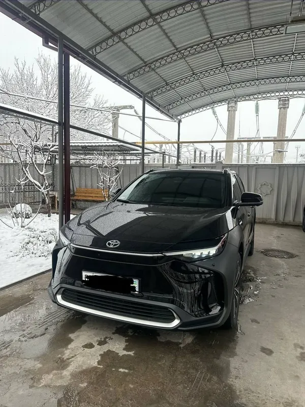 Toyota bz 4x японец