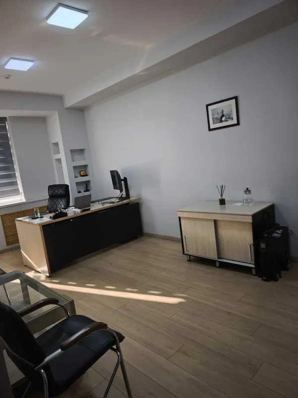 Алайский рынок улица Амира Темура метро Абдулла Кодирий офис 453 — фото 2