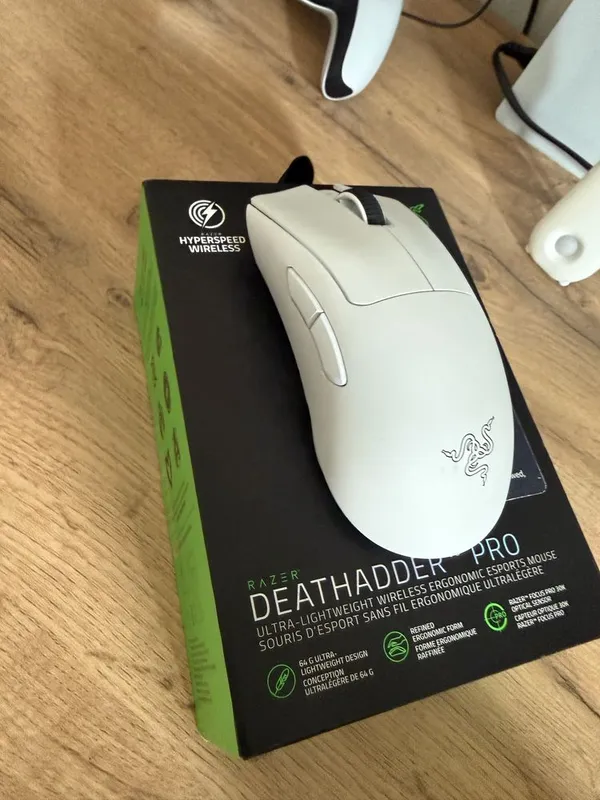 Rzer deathadder v3 pro 2