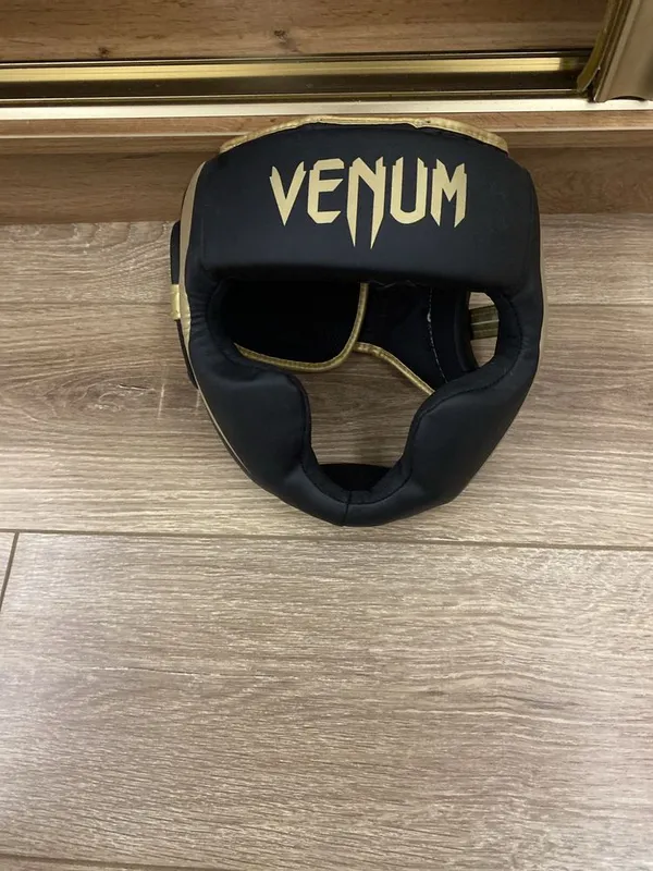 Venum dubulg‘asi, yaxshi sifatli Venum dubulg‘asi, yaxshi sifatli