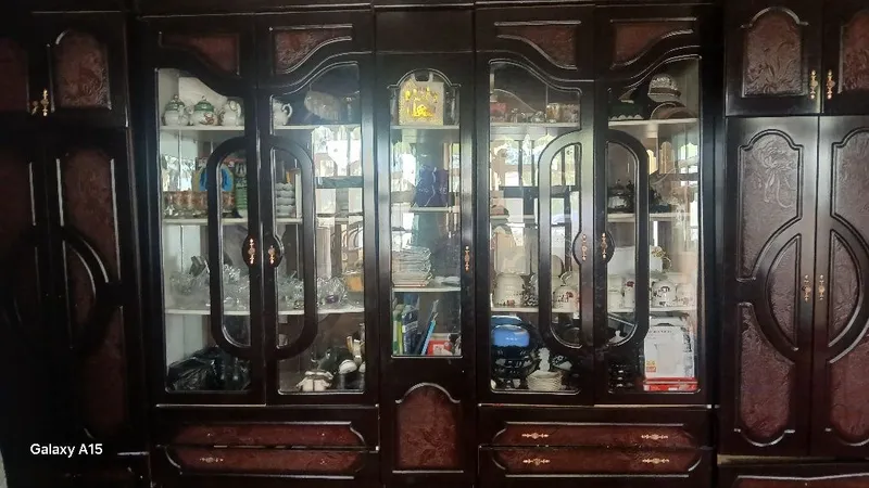 Qora rangdagi servant ishlatilgan ammo yangi — фото 3