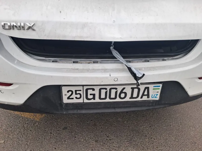 Chevrolet Onix LTZ turbo 2