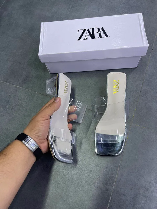 ZARA KAROBKA bosonojki 2