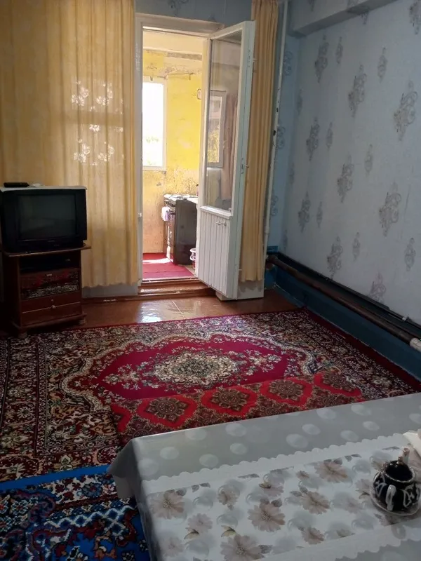 Квартира сотилади трехлесник тонг 1 хона 2 хона килинган — фото 1