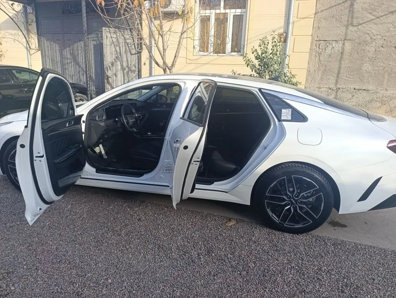 Kia k5 restyling