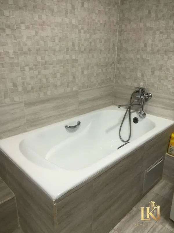 3 xonali kvartira sotiladi, 128 m², Mirobod tumani (Mirabad Avenue ro‘parasida) 9 3 xonali kvartira sotiladi, 128 m², Mirobod tumani (Mirabad Avenue ro‘parasida) 9