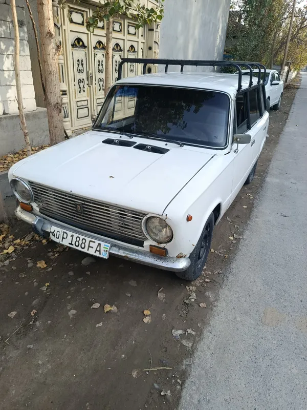 Ваз 2102 сотилади