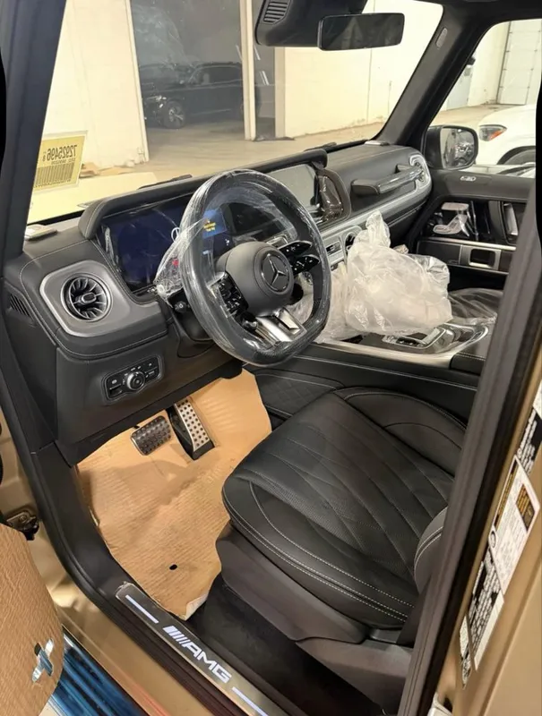 Mercedes-Benz G63 AMG Magno 2026 5