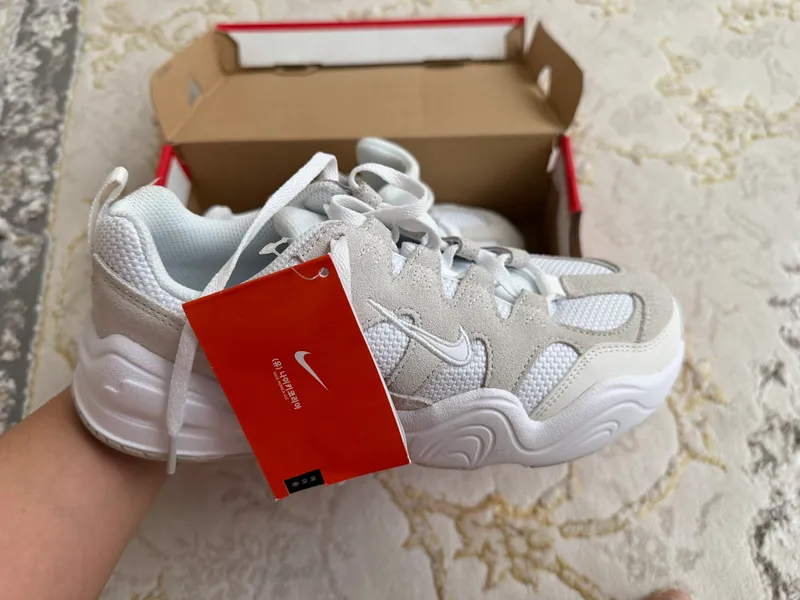 nike krossovka 2 nike krossovka 2