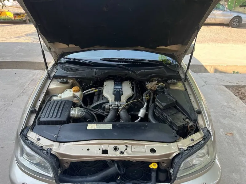Opel omega srochna sotiladi 4