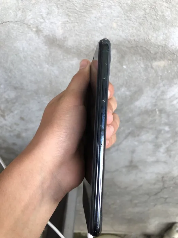 Iphone 11 pro max 4