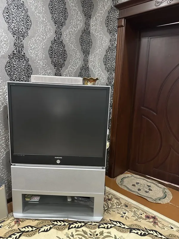 Продается телевизор — фото 1