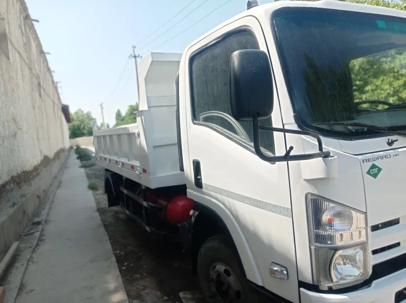 Isuzu samosval 2008 3 Isuzu samosval 2008 3