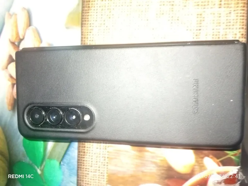 Samsung z fold 4 1