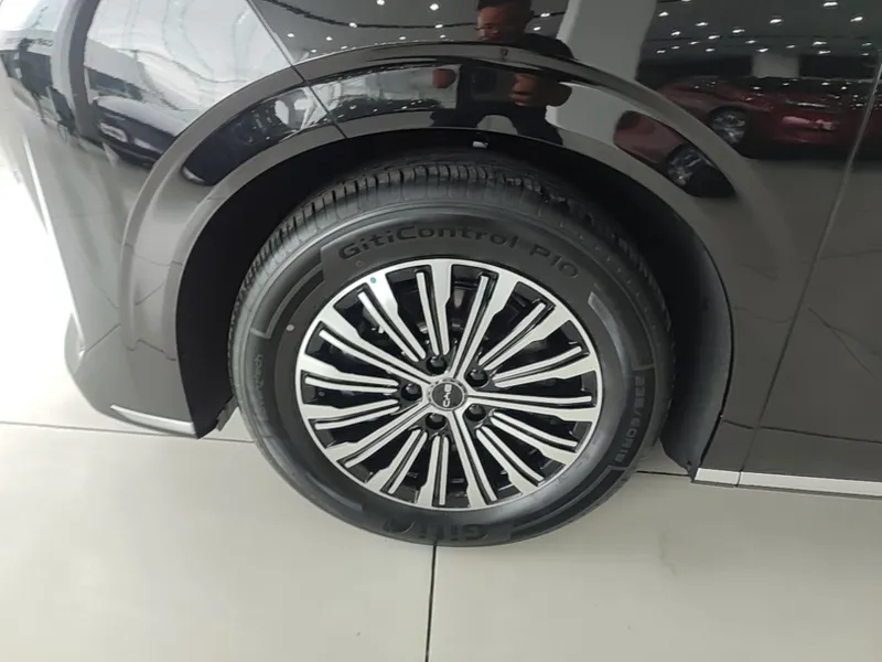 BYD M9, 2025 gibrid 7 oʻrindiqli 3 BYD M9, 2025 gibrid 7 oʻrindiqli 3