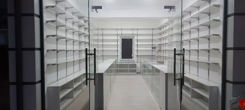 Magazin pòlkalari