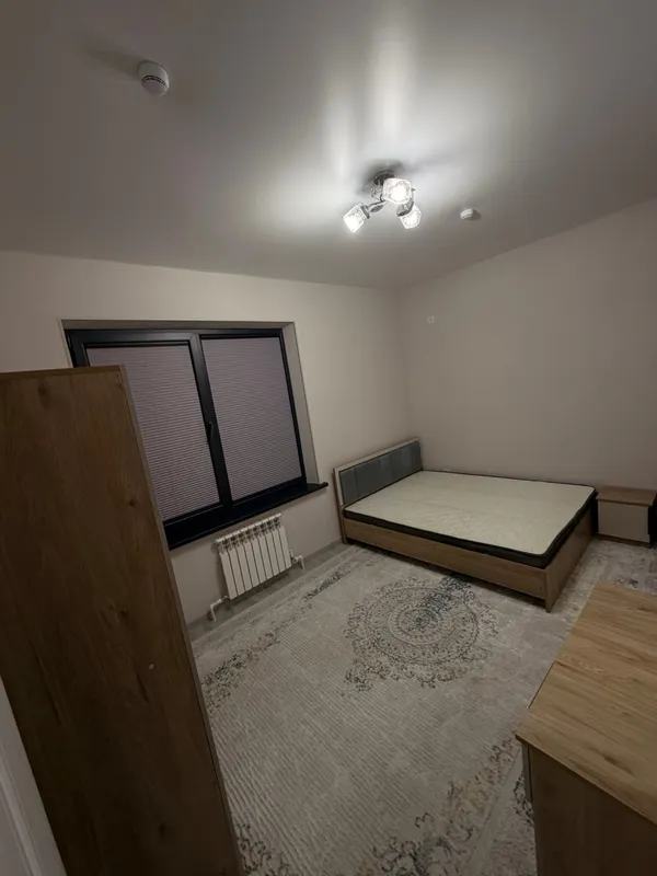 «Oz Zamin» turar joy majmuasida 1 xonali, 40 m² kvartira ijaraga beriladi 4