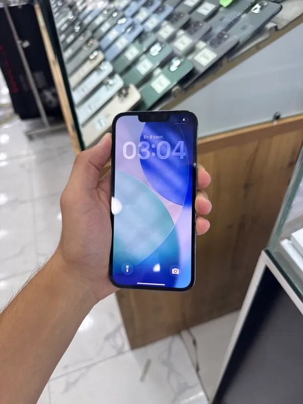 iPhone 13 Pro 2 iPhone 13 Pro 2