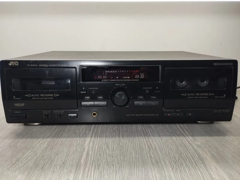 JVC TD-W254 audio magnitola, yaxshi holatda